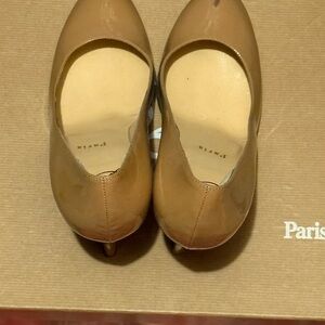 Aris Women's Tan Heels